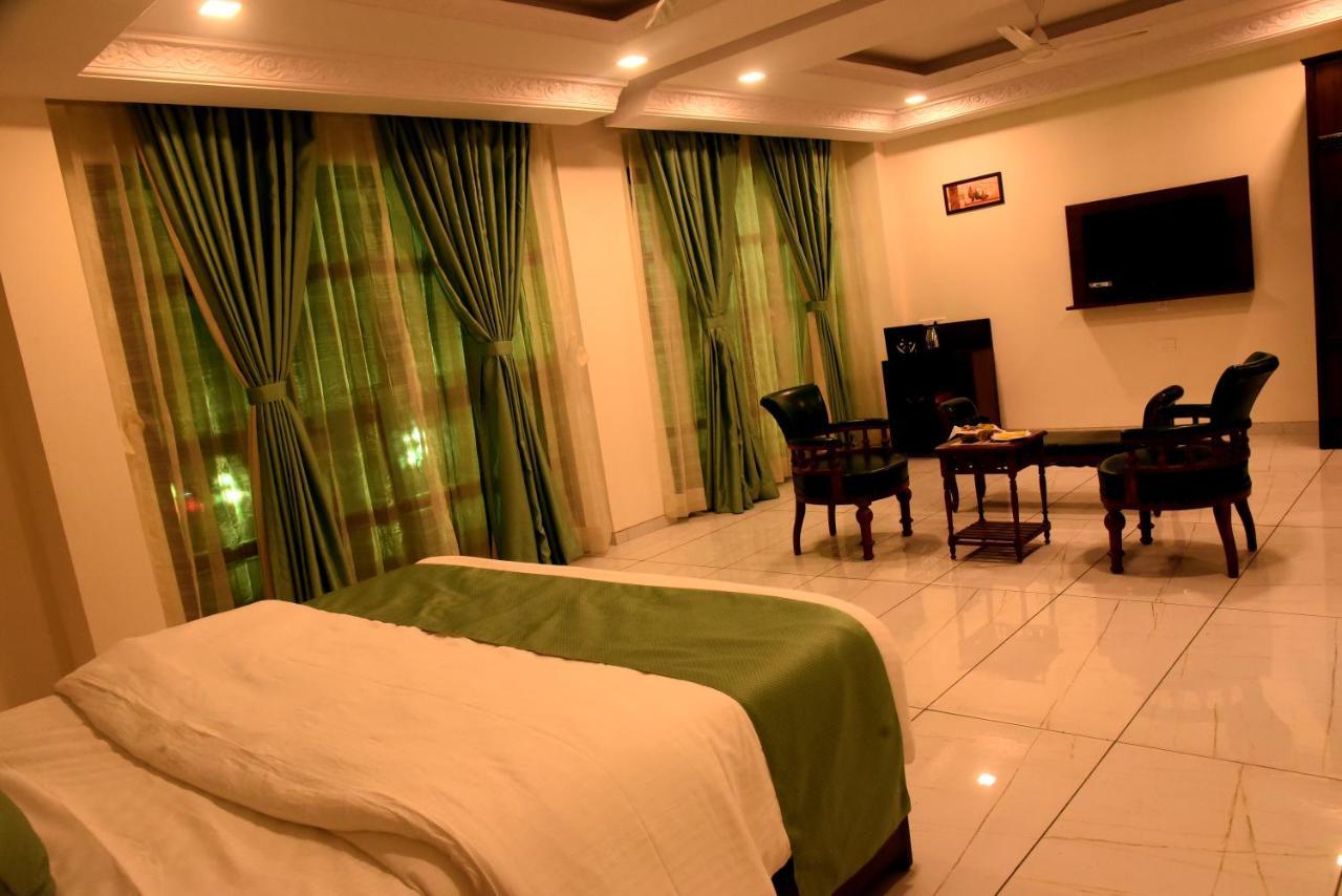 Vits Excellensea Karde Beach Dāpoli Esterno foto